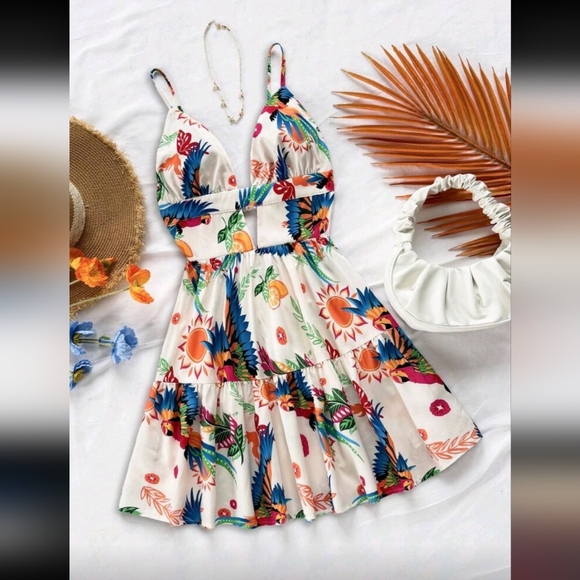 Dresses & Skirts - Floral Print Halter Dress